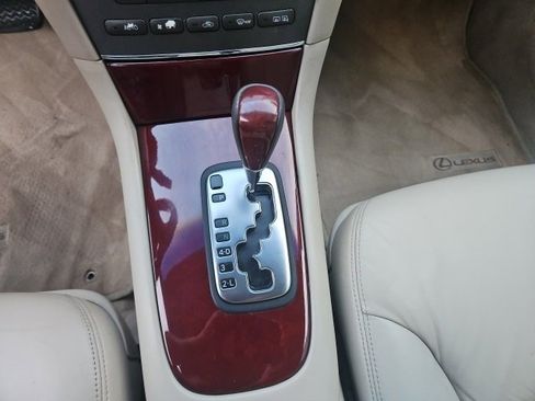 Used 2004 Lexus ES 330 image 13