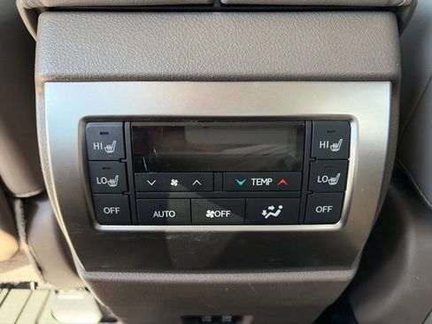 Used 2022 Lexus GX 460 Premium w/ Premium Package AWD/4WD image 25
