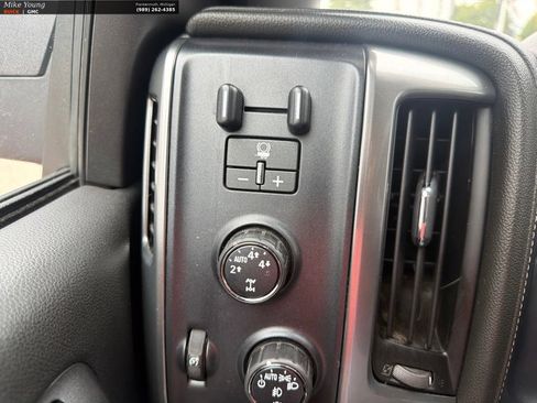 Used 2016 Chevrolet Silverado 1500 LTZ Z71 w/ LTZ Plus Package AWD/4WD image 15