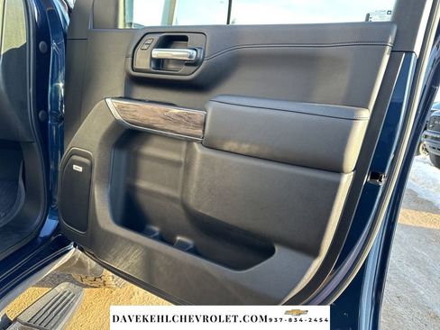 Used 2022 Chevrolet Silverado 2500 LTZ w/ LTZ Plus Package image 26