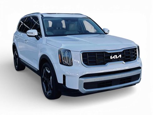 Certified 2024 Kia Telluride S w/ S Sunroof Package image 1