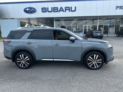 Used 2023 Nissan Pathfinder Platinum w/ Cargo Package image 2