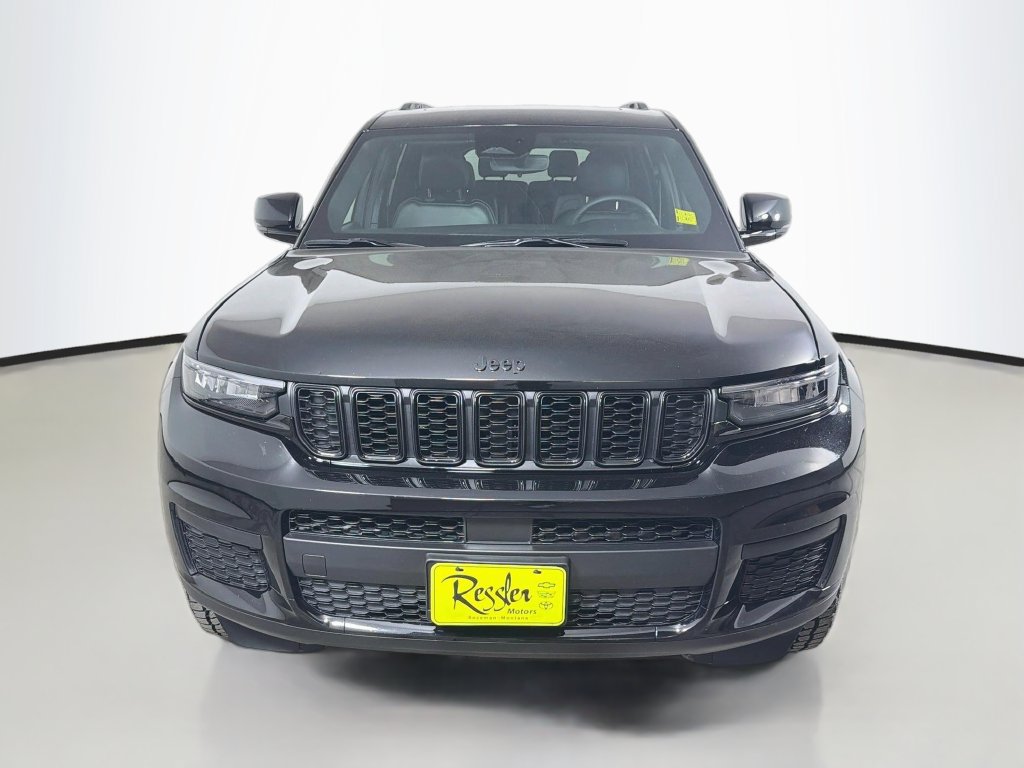 Used 2024 Jeep Grand Cherokee L Altitude AWD/4WD image 2