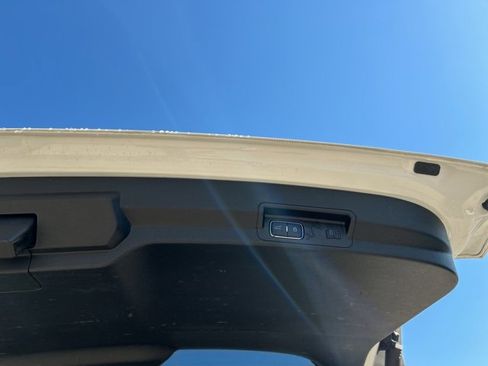 Used 2023 Ford Explorer XLT w/ Equipment Group 202A image 14