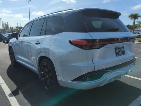 Used 2024 Lexus TX 500h AWD w/ Technology Package image 7