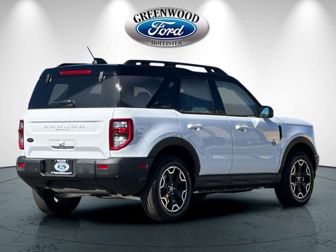 New 2025 Ford Bronco Sport Outer Banks image 4