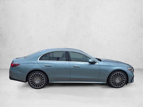 New 2026 Mercedes-Benz E 450 4MATIC Sedan image 4