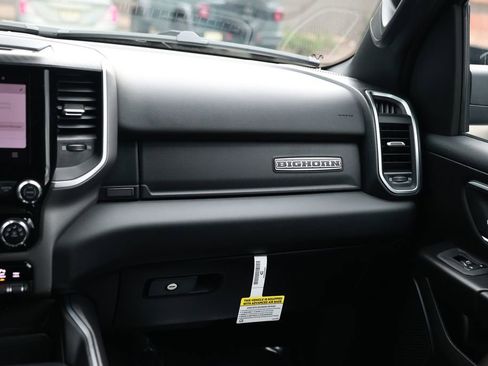 New 2026 RAM 1500 4x4 Crew Cab image 24