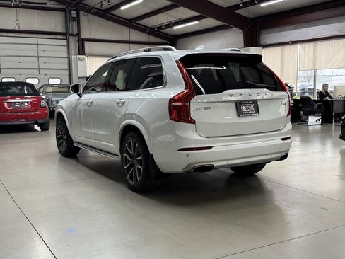 Used 2016 Volvo XC90 T6 Momentum w/ Momentum Plus Package image 2