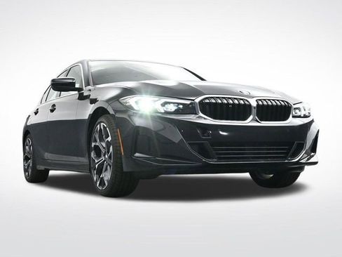 New 2026 BMW 330i Sedan w/ Premium Package image 40