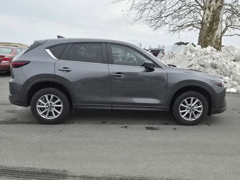 Used 2023 MAZDA CX-5 AWD 2.5 S w/ Select Package image 4