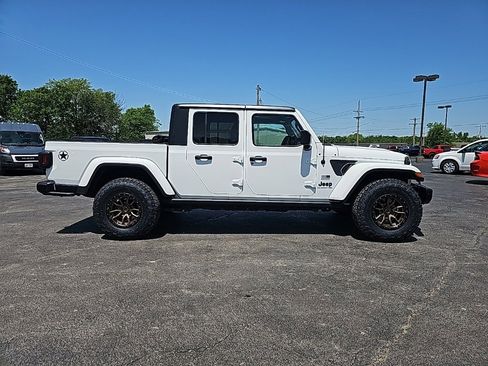 Used 2021 Jeep Gladiator Sport image 6