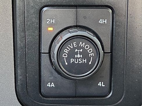 Certified 2023 Ford F150 Lariat w/ FX4 Off-Road Package AWD/4WD image 19