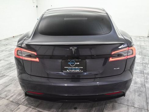 Used 2021 Tesla Model S Plaid image 5