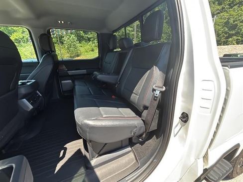 Used 2024 Ford F250 Lariat w/ Lariat Ultimate Package AWD/4WD image 30