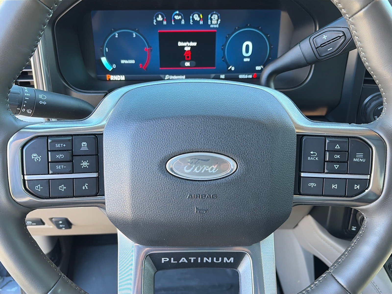 Used 2025 Ford F250 Platinum w/ Platinum Plus Package AWD/4WD image 14