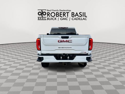 Used 2021 GMC Sierra 2500 AT4 w/ AT4 Premium Plus Package AWD/4WD image 7