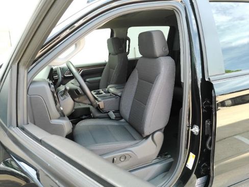 Used 2026 Chevrolet Silverado 1500 RST AWD/4WD image 17