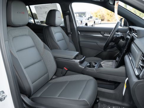 New 2026 GMC Terrain AT4 image 73