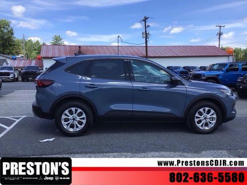 Used 2025 Ford Escape Active AWD/4WD image 7