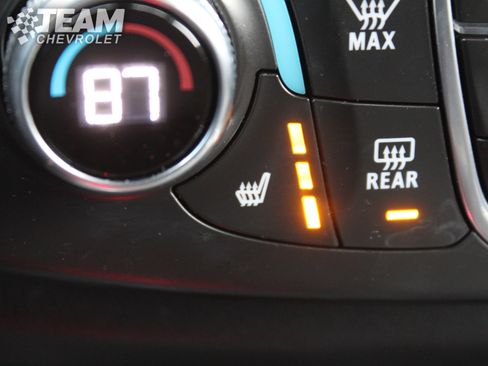 Used 2022 Chevrolet Traverse LT w/ LPO, Floor Liner Package image 17