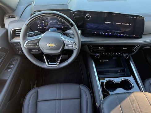 New 2026 Chevrolet Suburban High Country image 11