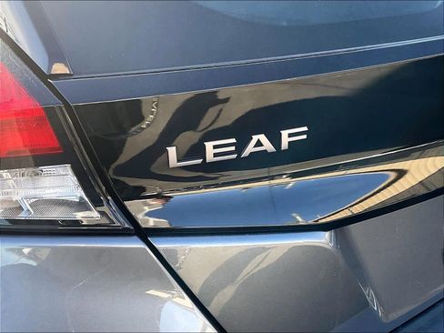 Certified 2023 Nissan Leaf S image 28