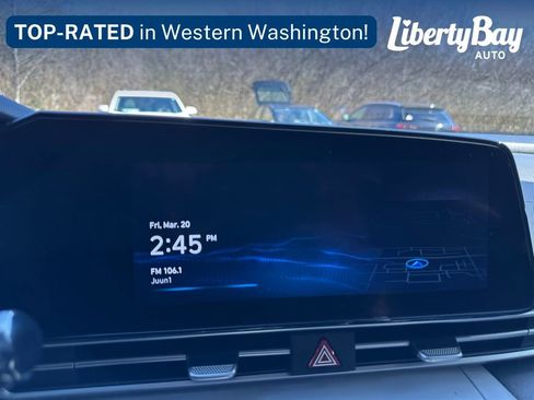 Used 2023 Hyundai Elantra Limited image 16