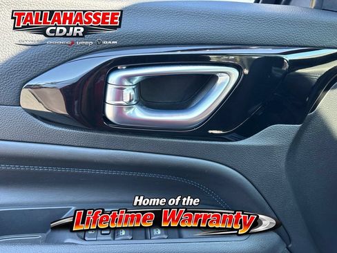 New 2026 Jeep Compass Latitude AWD/4WD image 16