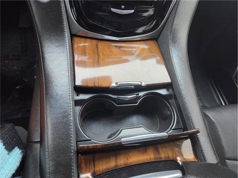 Used 2015 Cadillac Escalade ESV Premium image 18