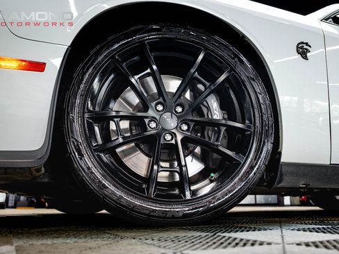 Used 2023 Dodge Challenger SRT Hellcat RWD image 12