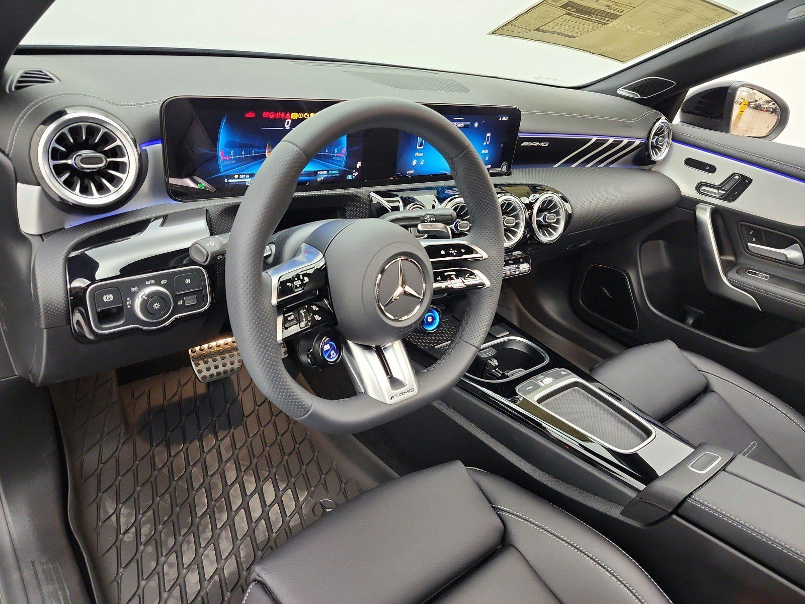 New 2026 Mercedes-Benz CLA 35 AMG 4MATIC image 9