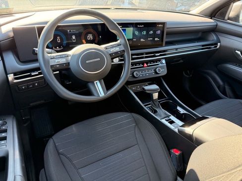 New 2025 Hyundai Santa Cruz SE image 7