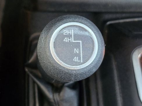 Used 2023 Jeep Wrangler Sport S image 11