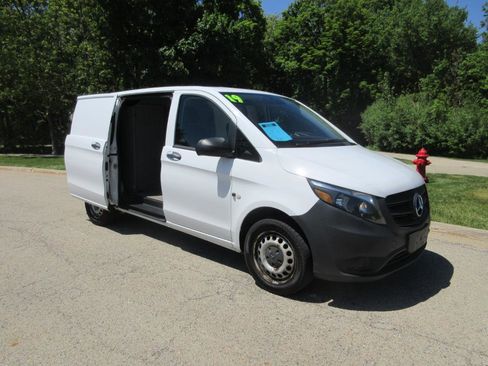 Used 2019 Mercedes-Benz Metris image 16