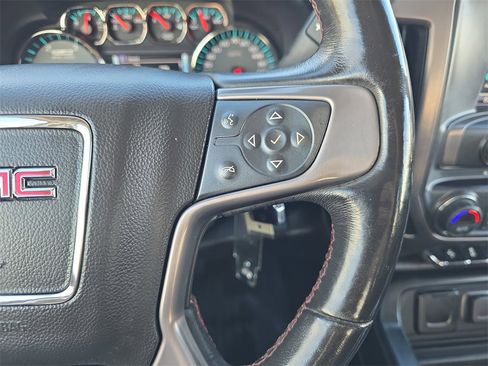 Used 2019 GMC Sierra 2500 SLT w/ Duramax Plus Package image 19