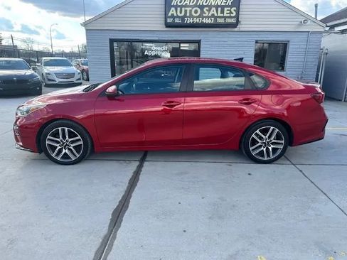 Used 2019 Kia Forte S image 8