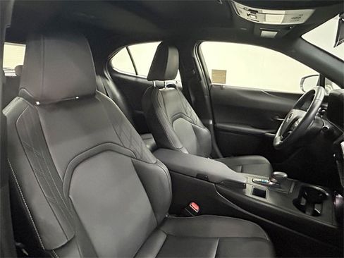 Certified 2025 Lexus UX 300h FWD image 11