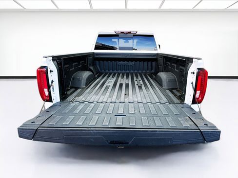 Used 2022 GMC Sierra 2500 AT4 w/ AT4 Premium Plus Package image 18