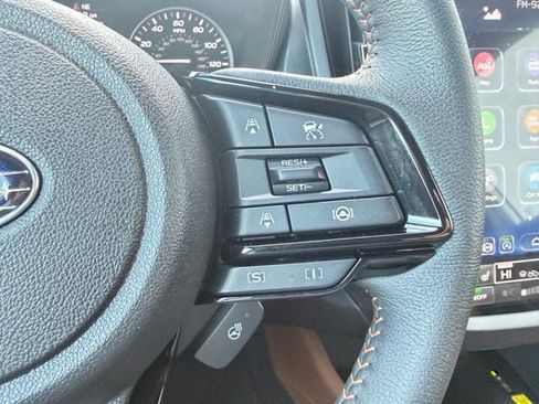 Used 2025 Subaru Forester Touring AWD/4WD image 18