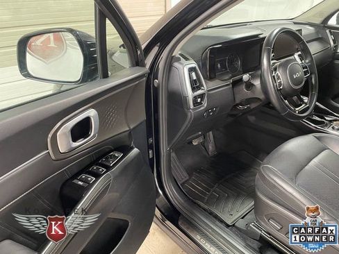 Used 2022 Kia Sorento SX image 11