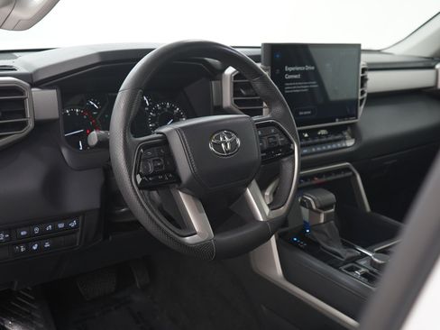Used 2022 Toyota Tundra Limited AWD/4WD image 23