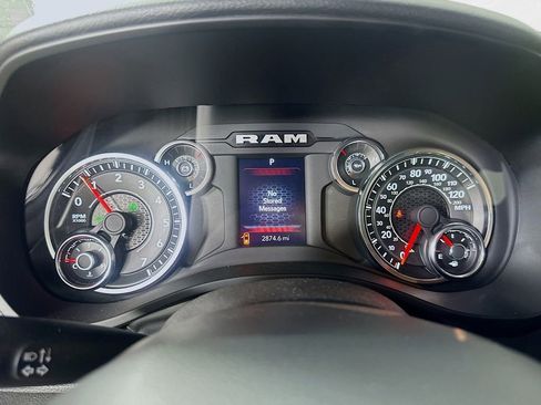 Used 2025 RAM 1500 Big Horn AWD/4WD image 24
