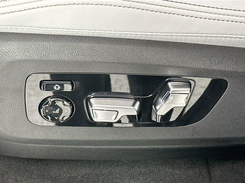 New 2026 BMW X5 sDrive40i w/ M Sport Package image 19