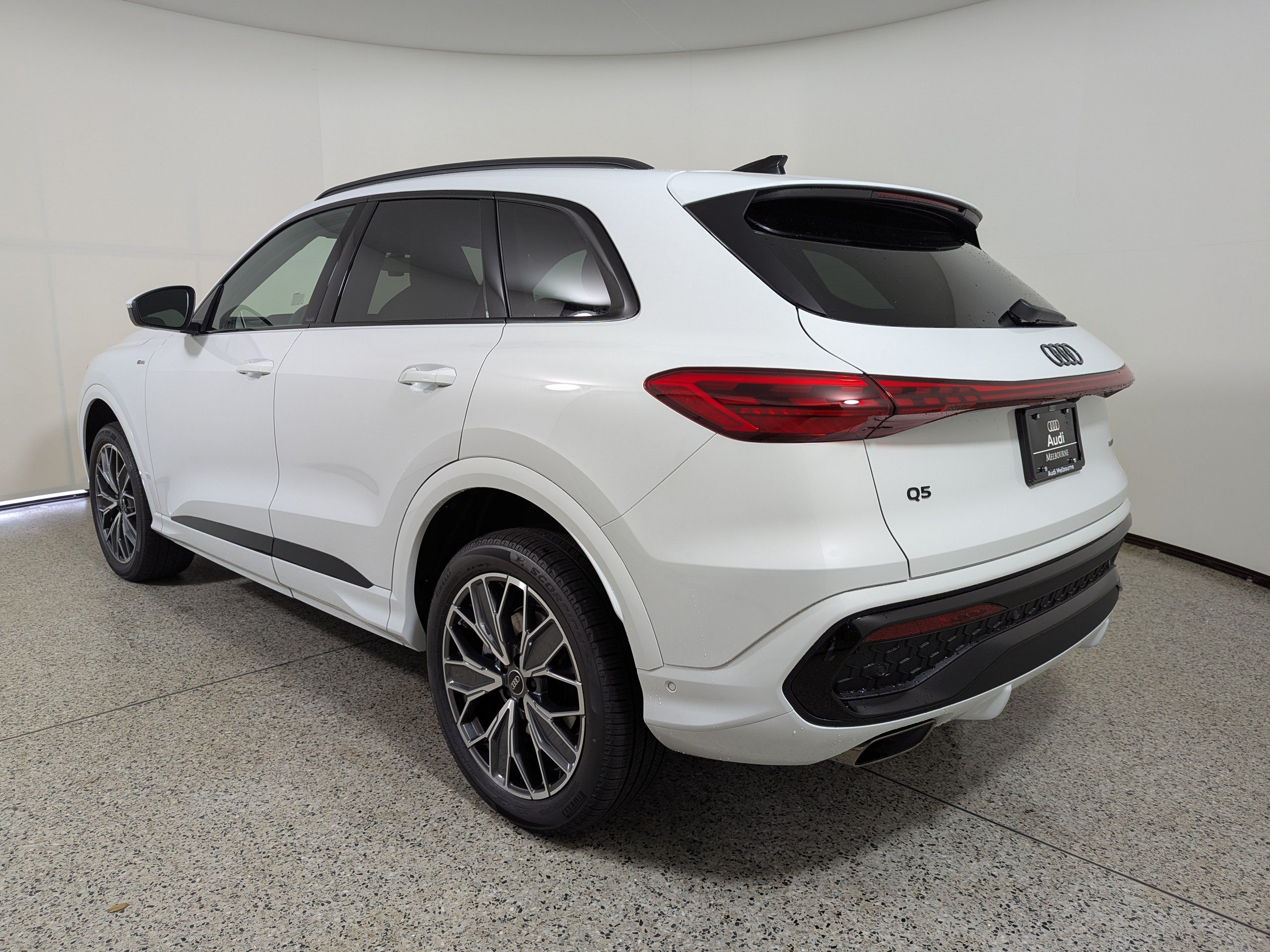 New 2026 Audi Q5 Premium Plus AWD/4WD image 5