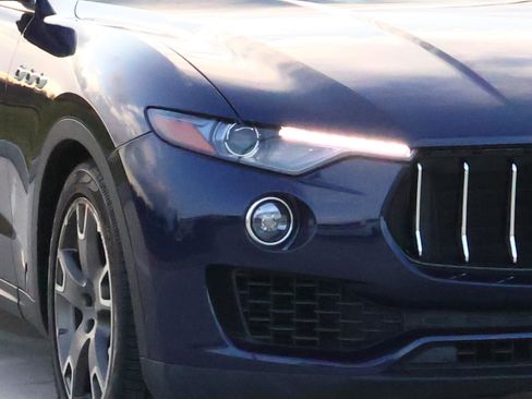 Used 2017 Maserati Levante image 8