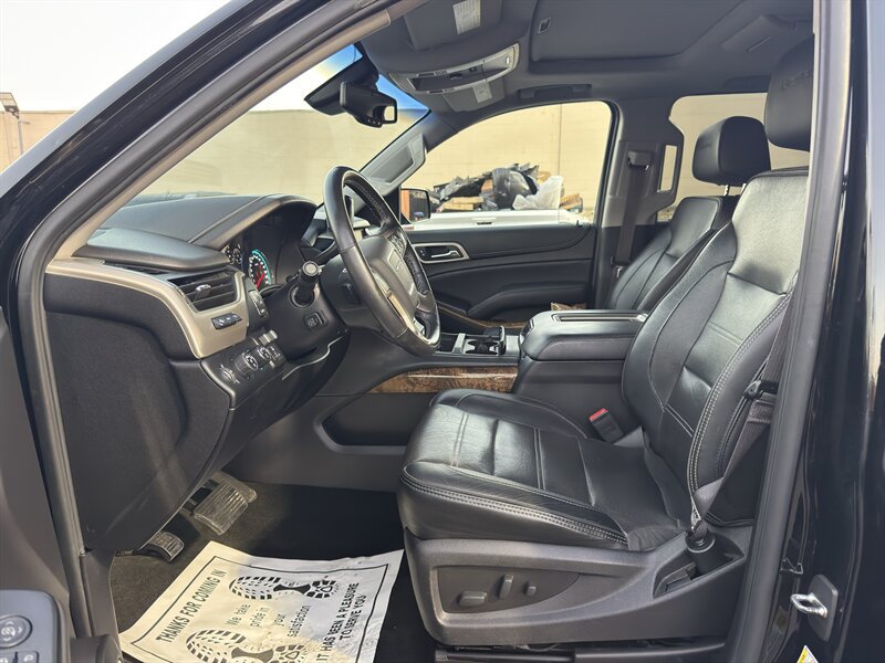 Used 2017 GMC Yukon XL Denali w/ Open Road Package AWD/4WD image 25