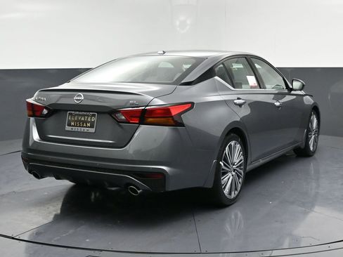 New 2025 Nissan Altima 2.5 SL image 4