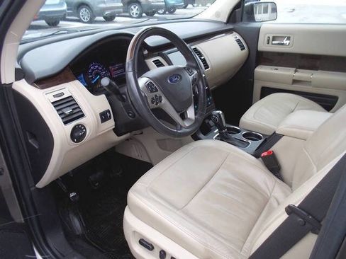 Used 2019 Ford Flex Limited AWD/4WD image 11