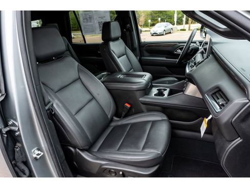 Used 2024 Chevrolet Tahoe LT image 18